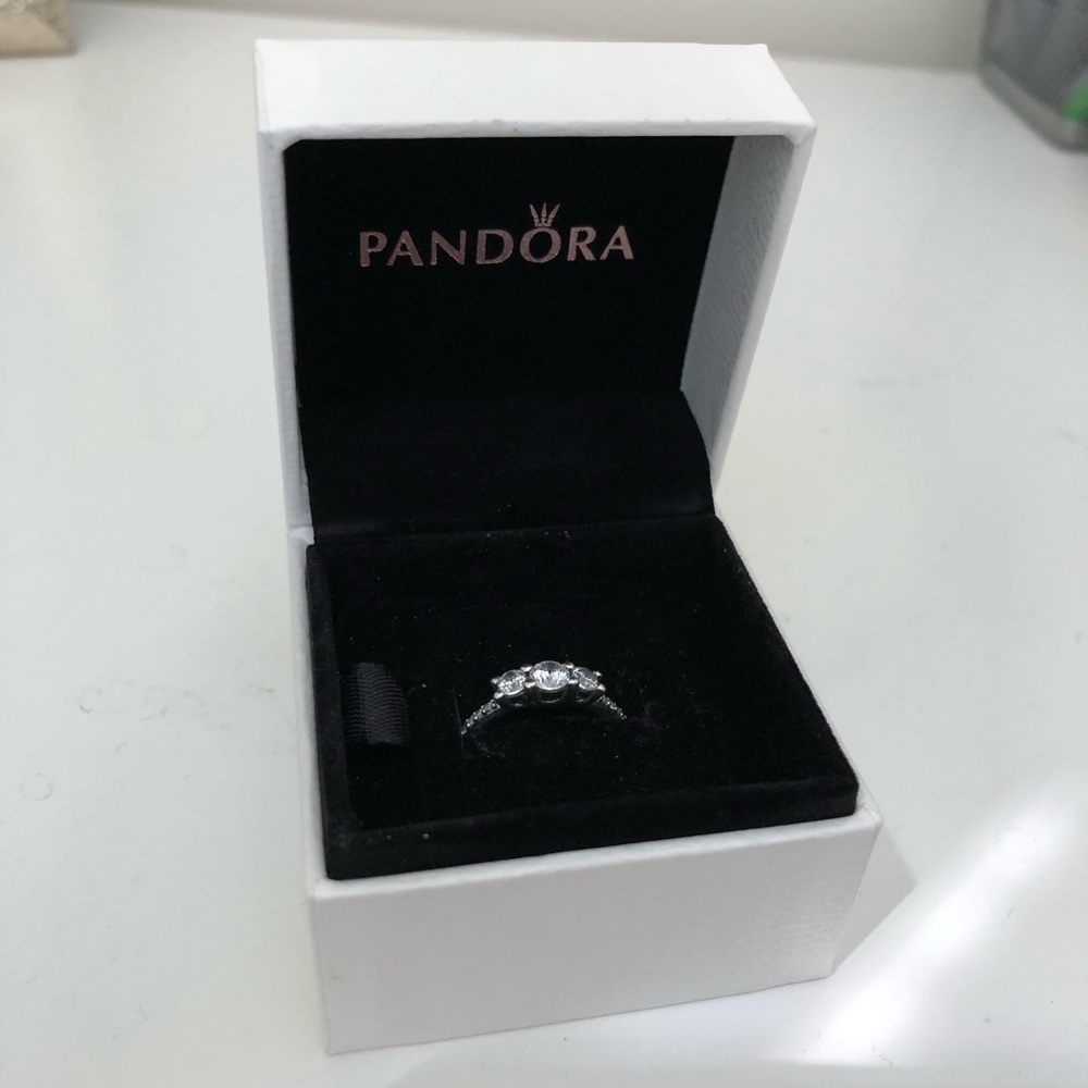 Pandora Fairytale Sparkle Ring Size 4.5